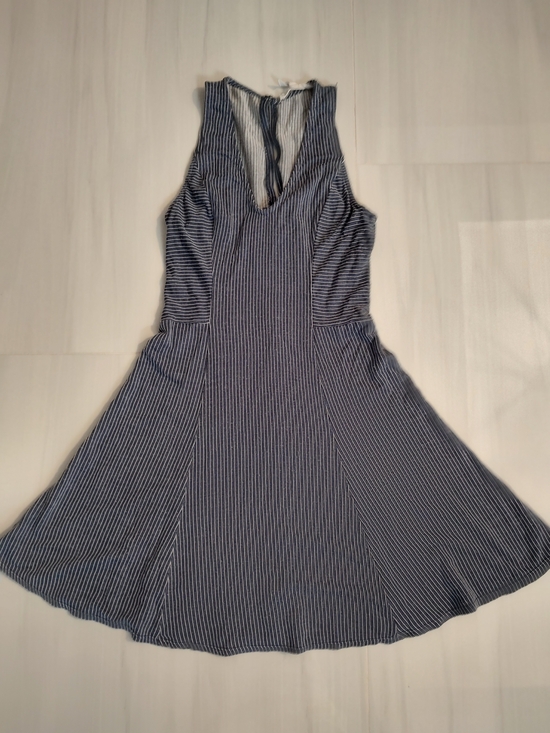 BCBGeneration Dresses & Skirts - BCBGeneration Navy and White Striped V-Neck Fit & Flare Mini Dress